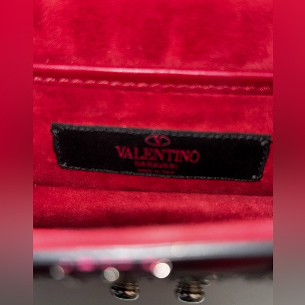 Valentino Garavani Heart Beaded Glam Lock Bag - Picture 12 of 15